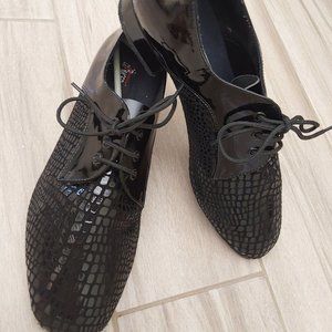 Dancer by Very Fine NWOB Mens Black Oxford.  Size 9.5